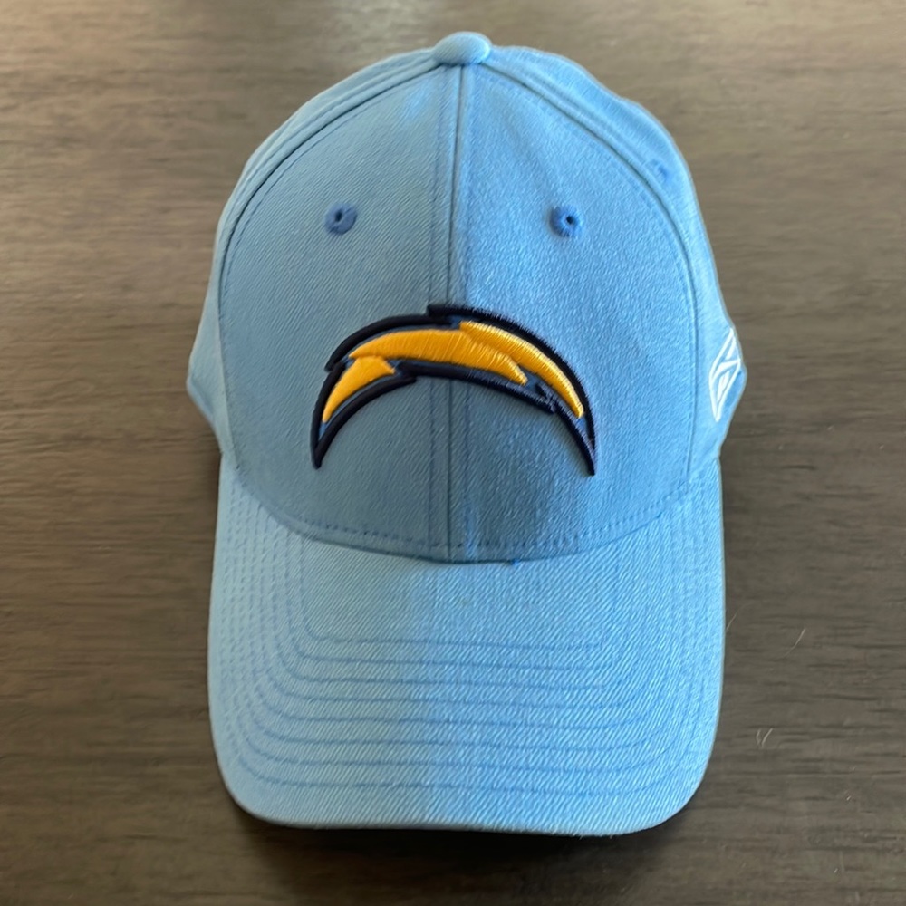 Chargers Reebok flex fit hat, one size